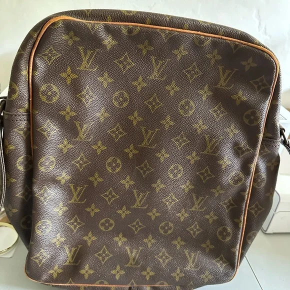 Authentic Louis Vuitton bag